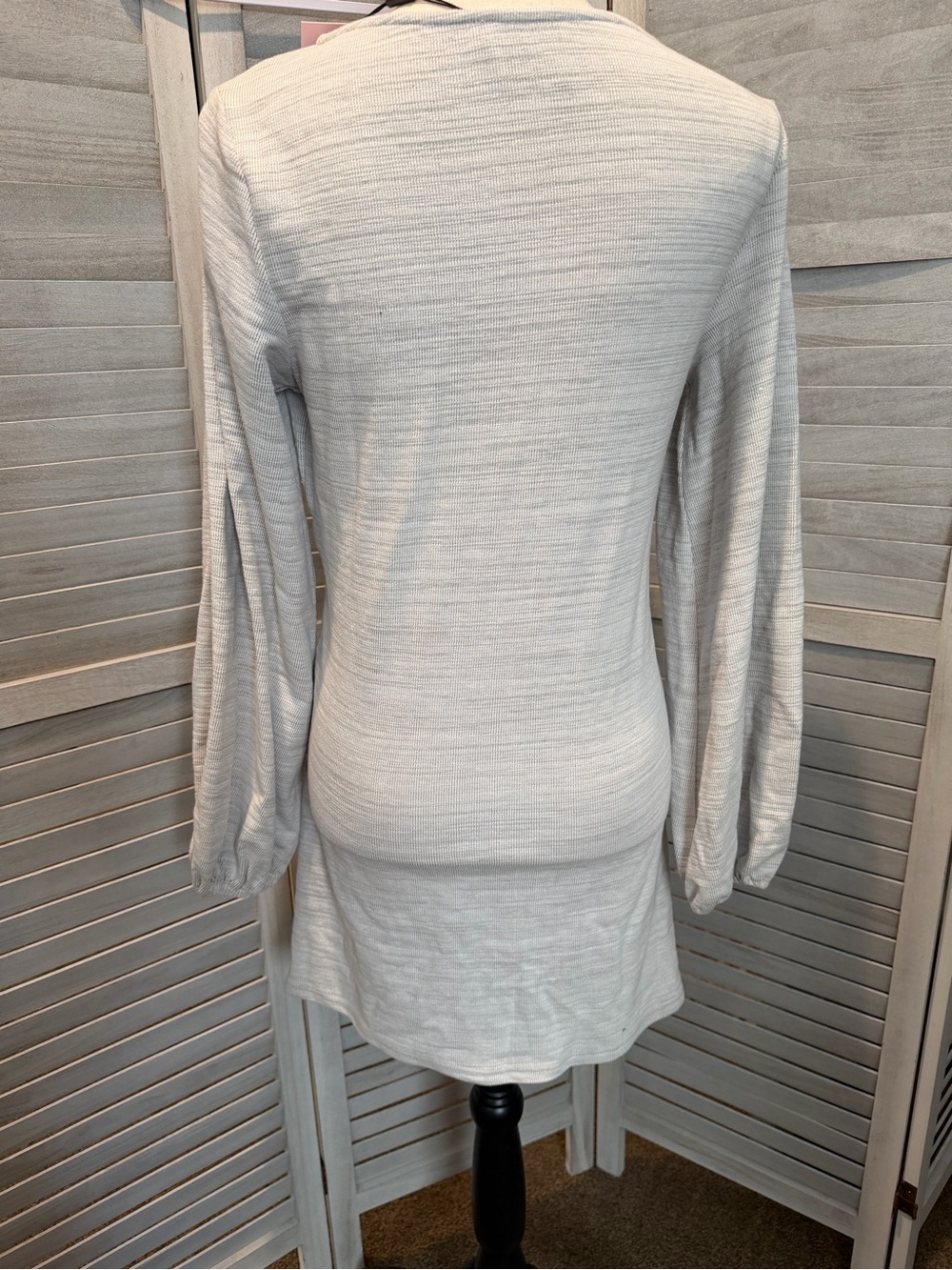 NWT Hello Molly Light Gray Tie-Front Long Sleeve Dress, Small/4 - Picture 6 of 9